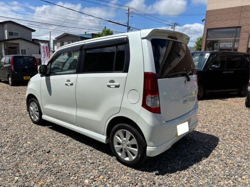 WAGON R