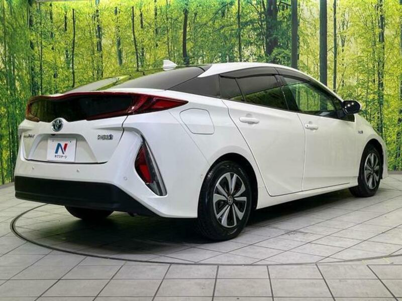 PRIUS PHV