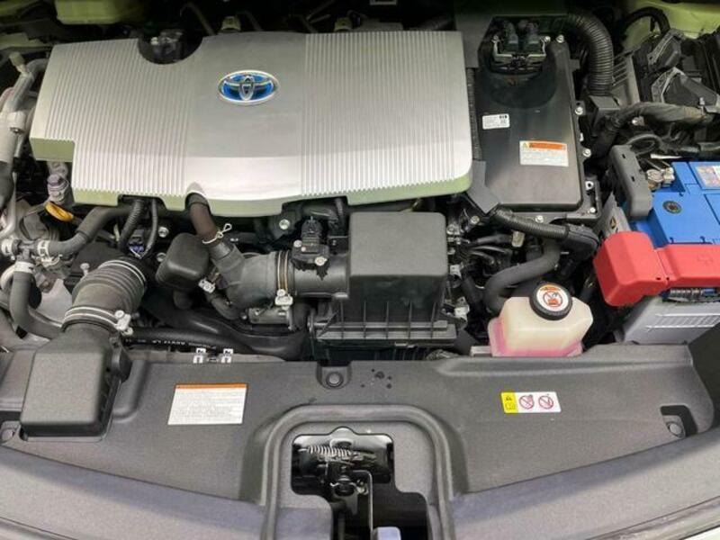 PRIUS PHV
