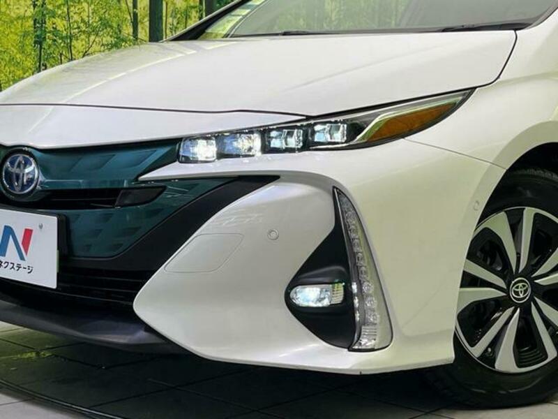 PRIUS PHV