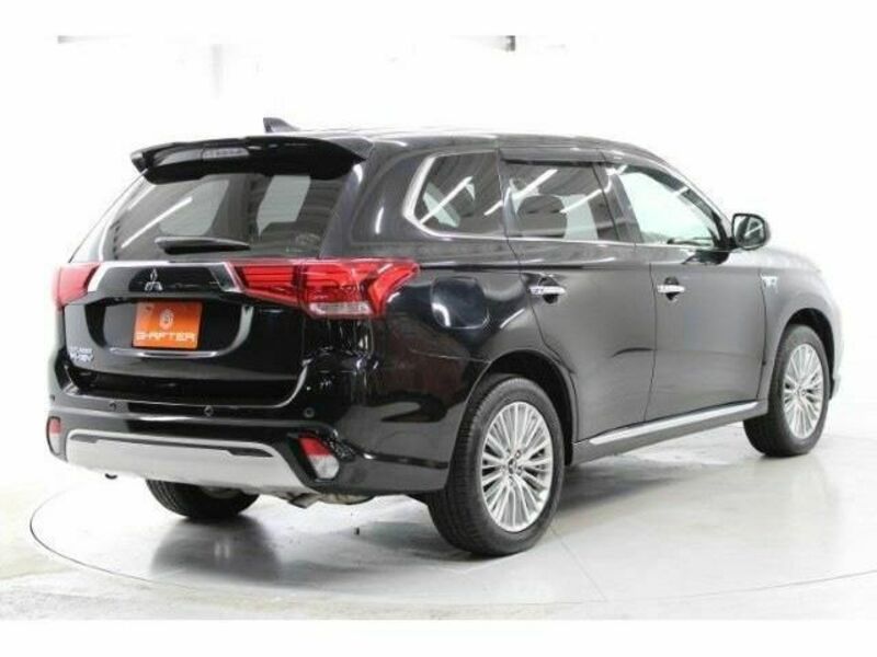 OUTLANDER PHEV