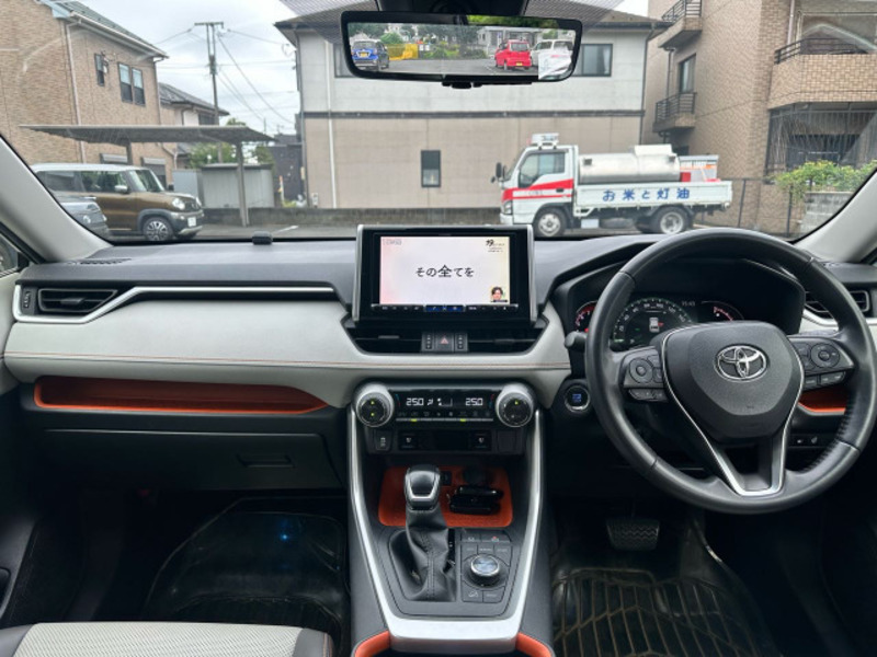 RAV4
