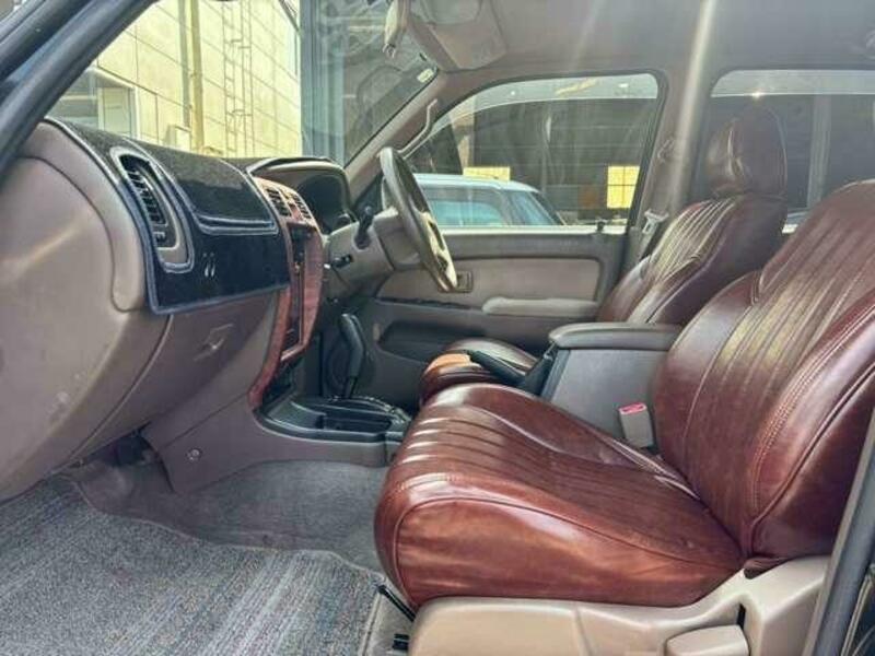 HILUX SURF