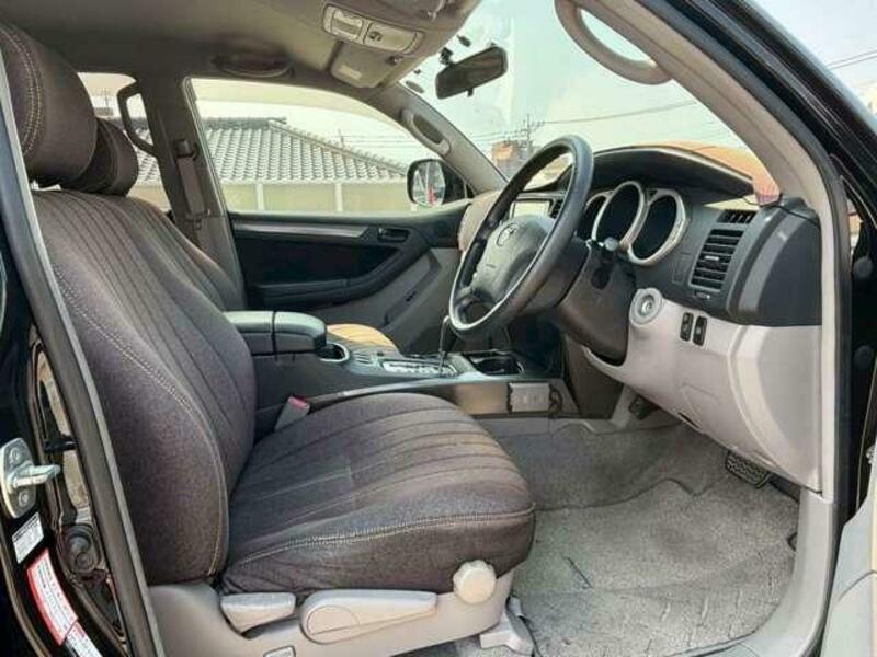 HILUX SURF
