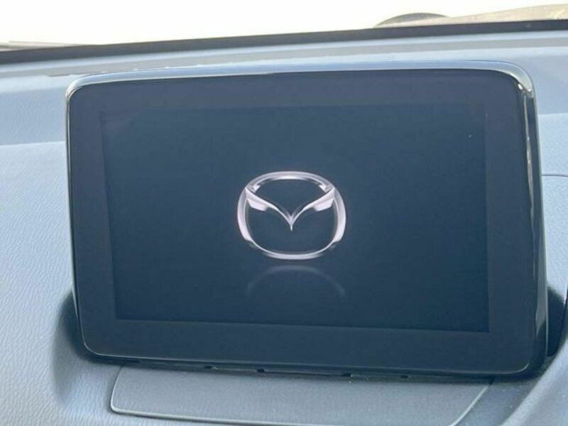 MAZDA2