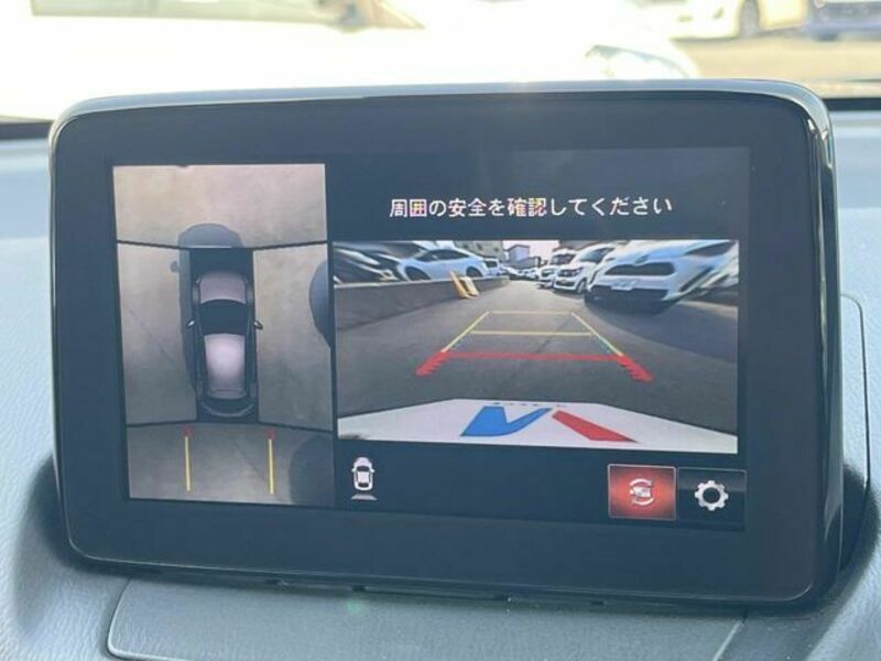 MAZDA2