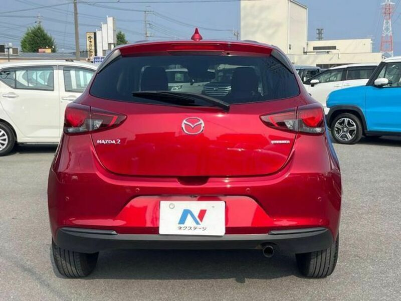 MAZDA2