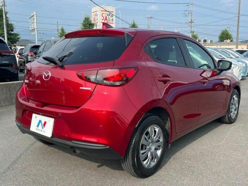 MAZDA2