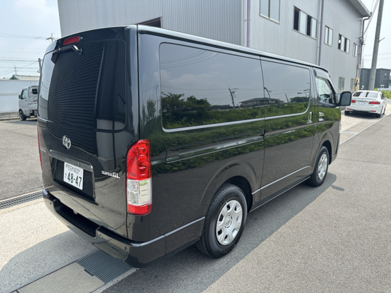 HIACE VAN