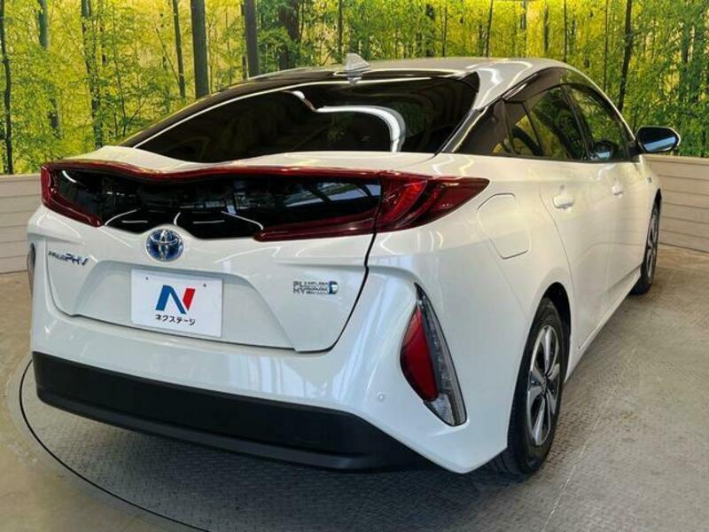 PRIUS PHV