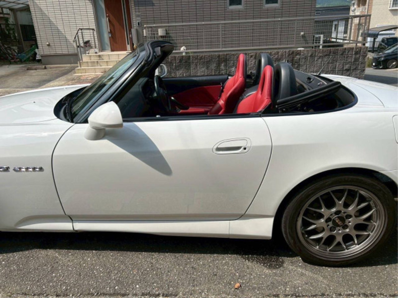 S2000