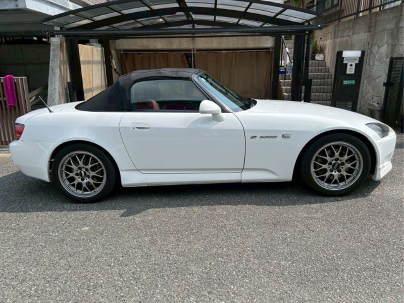 S2000