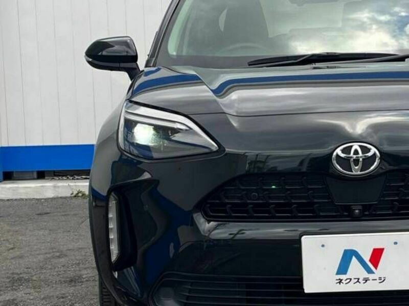 YARIS CROSS