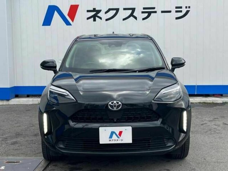 YARIS CROSS