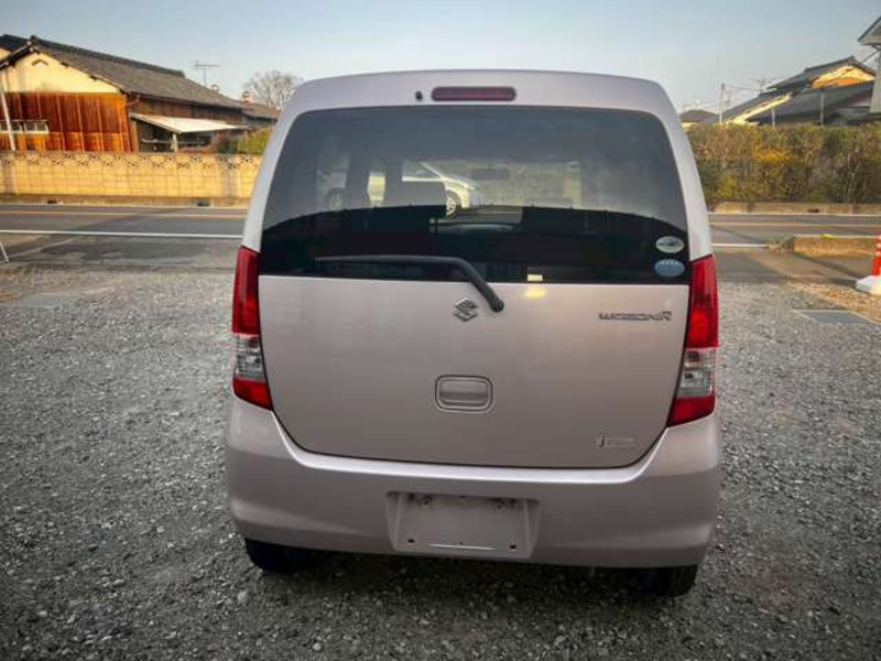 WAGON R