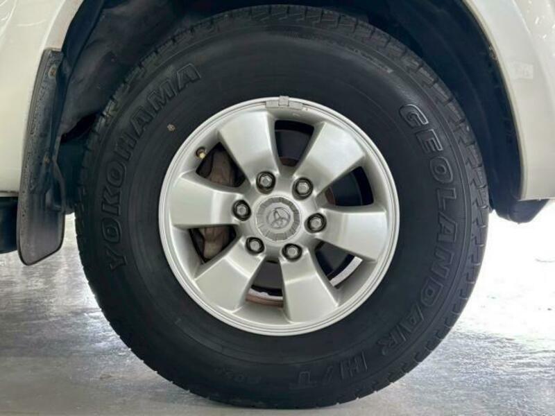 HILUX SURF