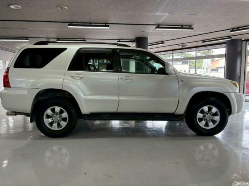 HILUX SURF