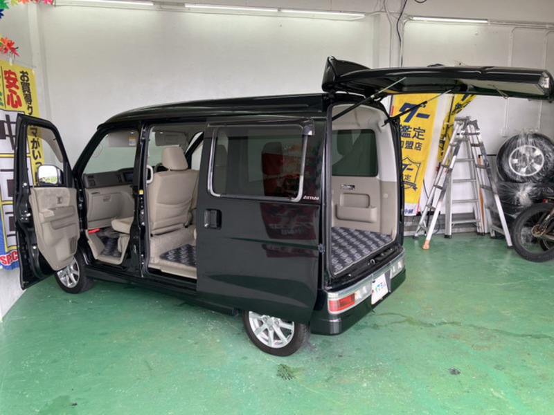 ATRAI WAGON