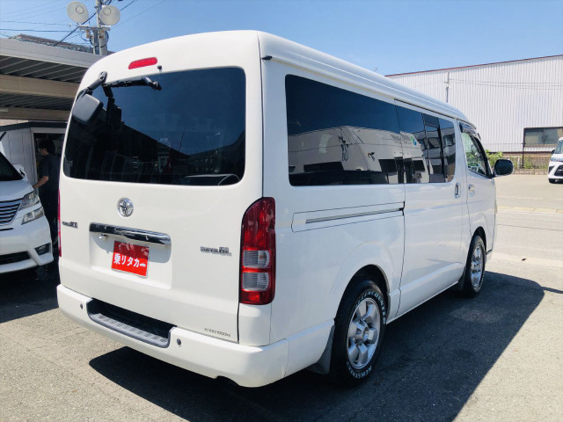 HIACE VAN