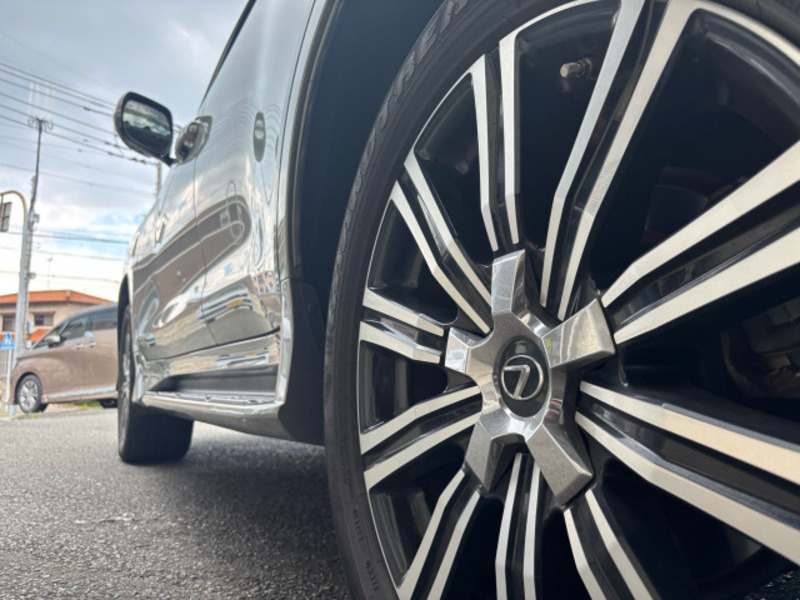 LX