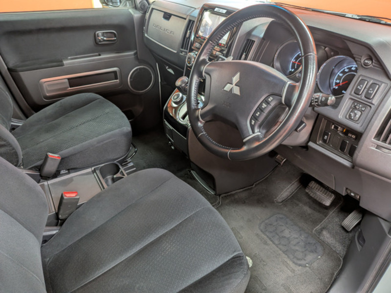 DELICA D5