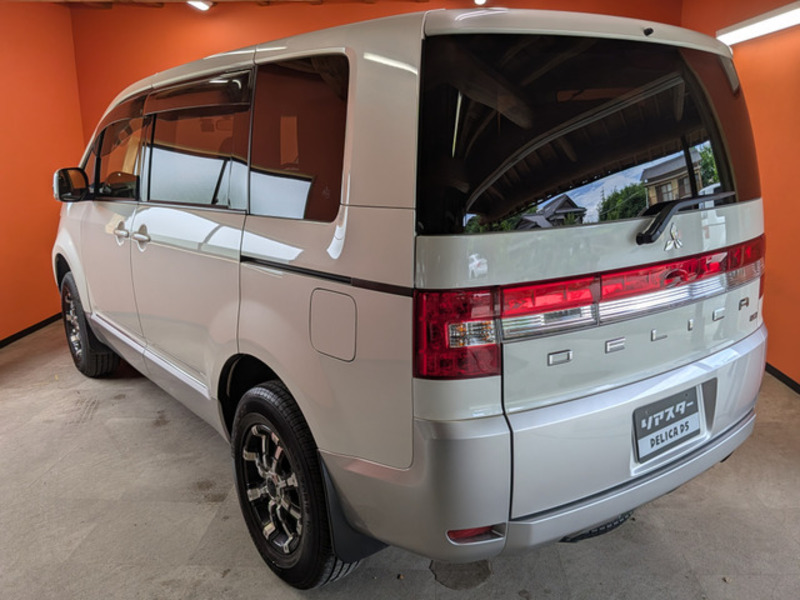 DELICA D5