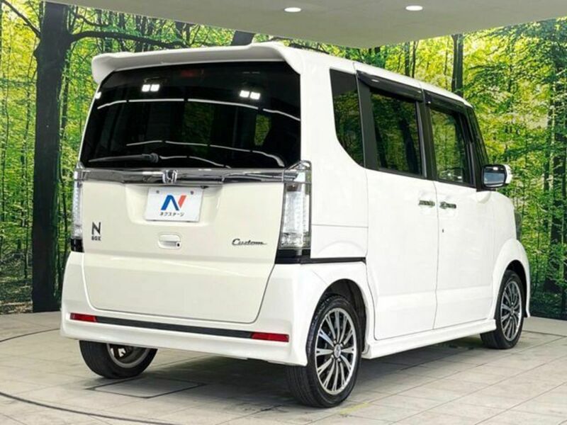 N BOX CUSTOM
