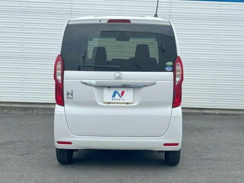 N BOX