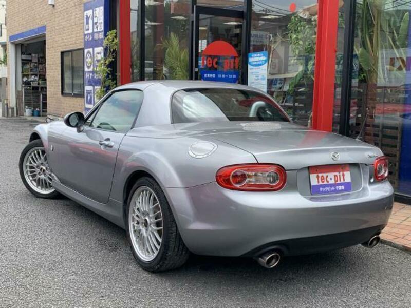ROADSTER