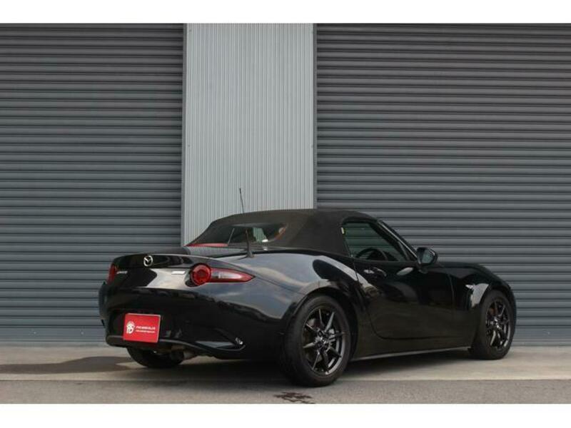 ROADSTER