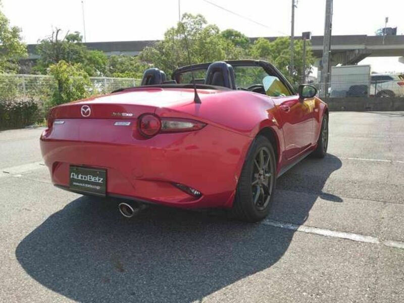 ROADSTER