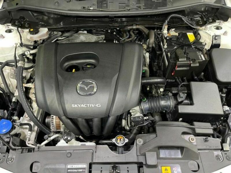 MAZDA2