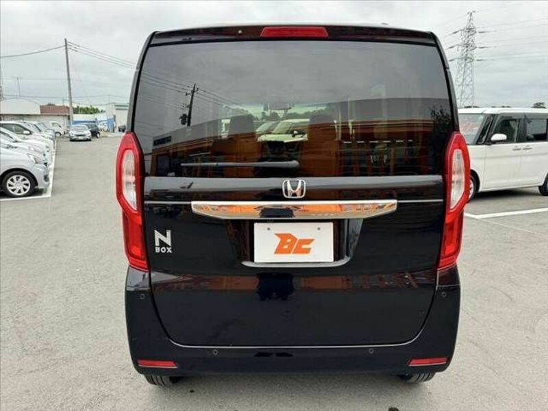 N BOX