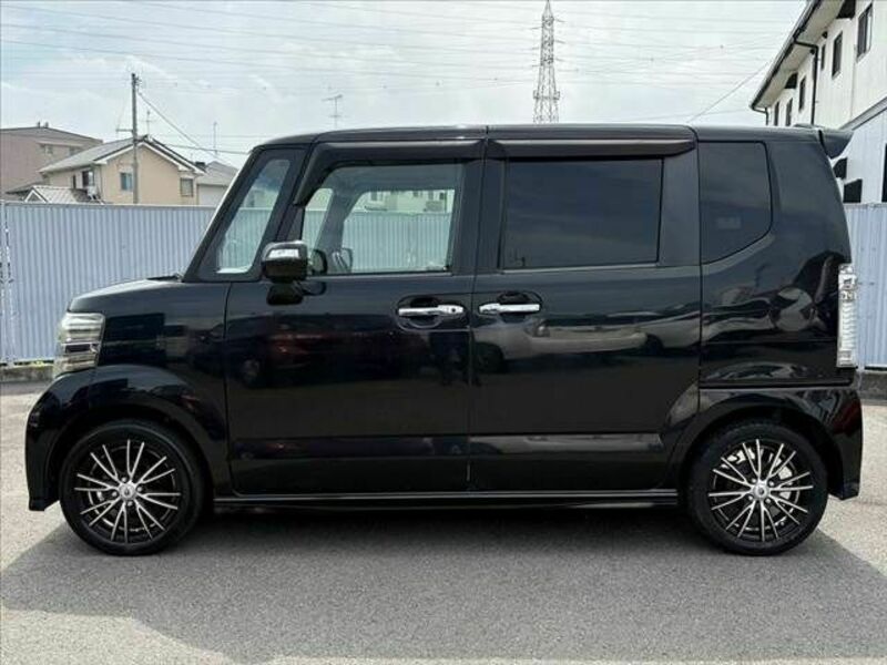 N BOX CUSTOM
