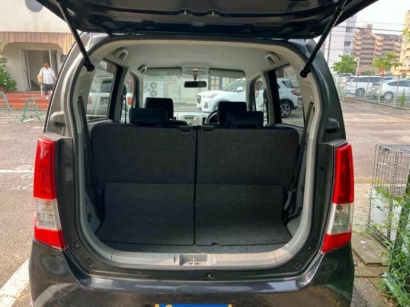 WAGON R