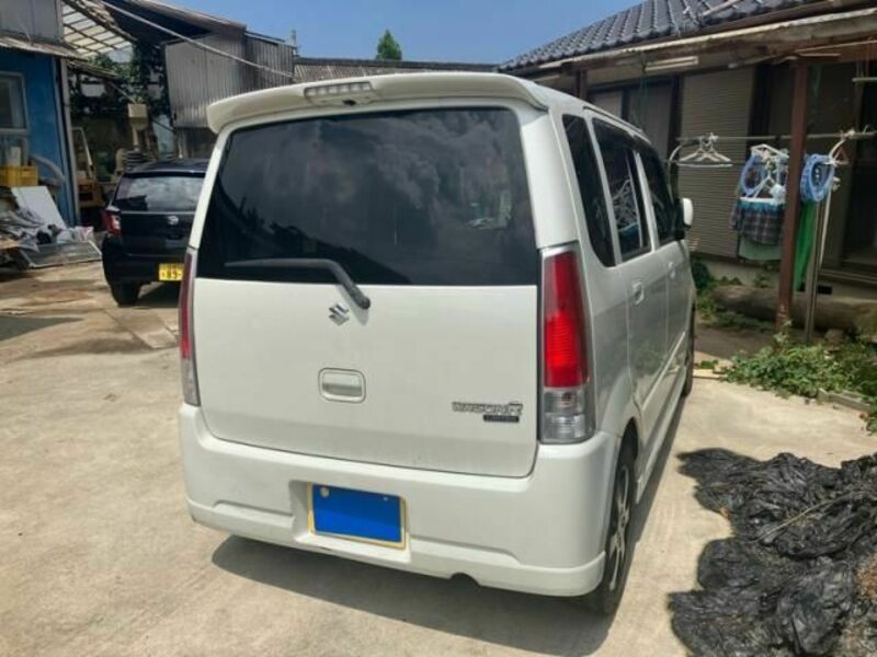 WAGON R