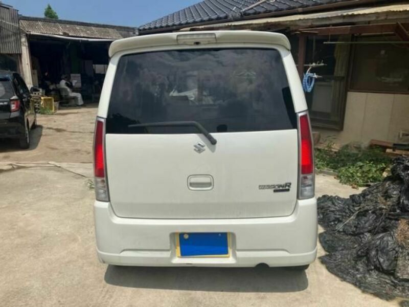 WAGON R