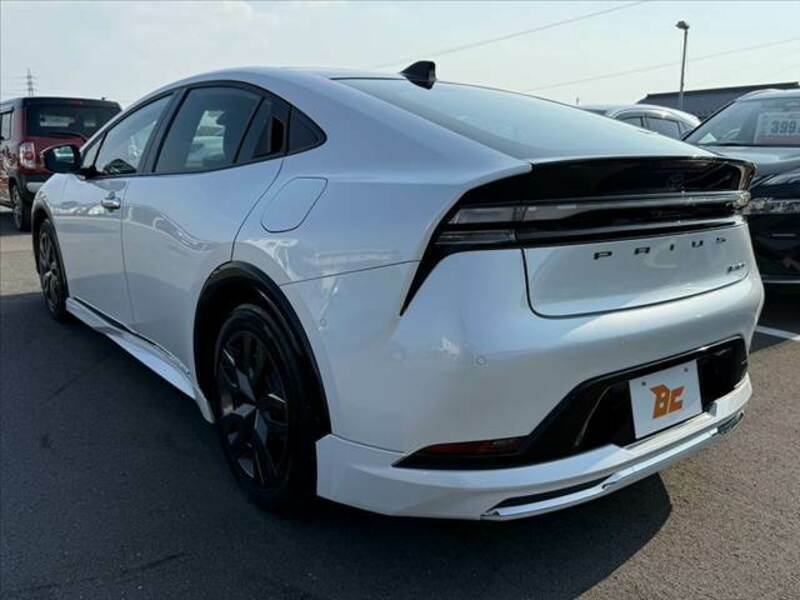 PRIUS PHV