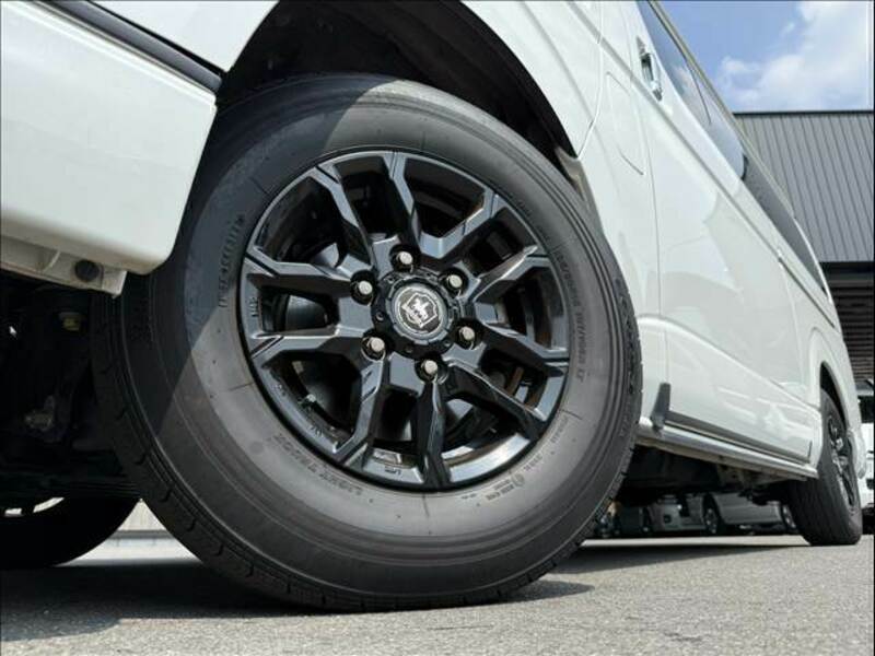 HIACE VAN