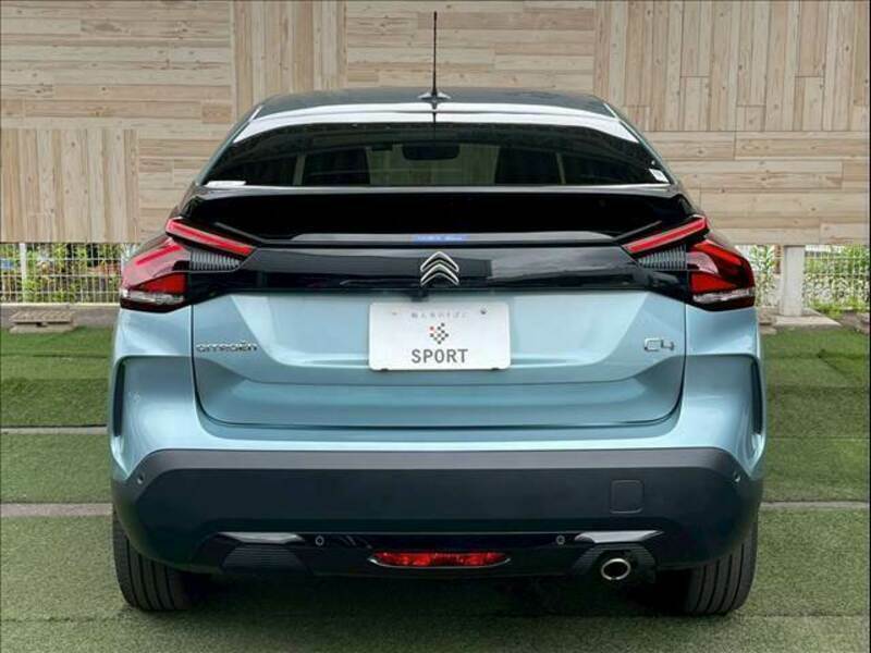 C4