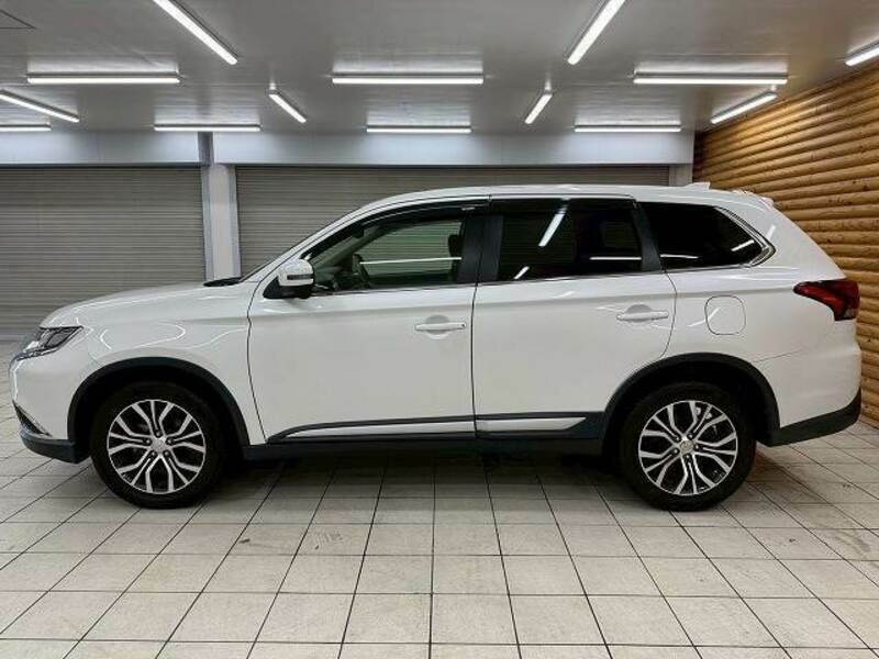 OUTLANDER