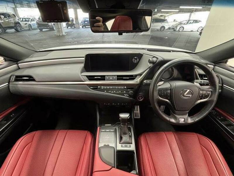 ES