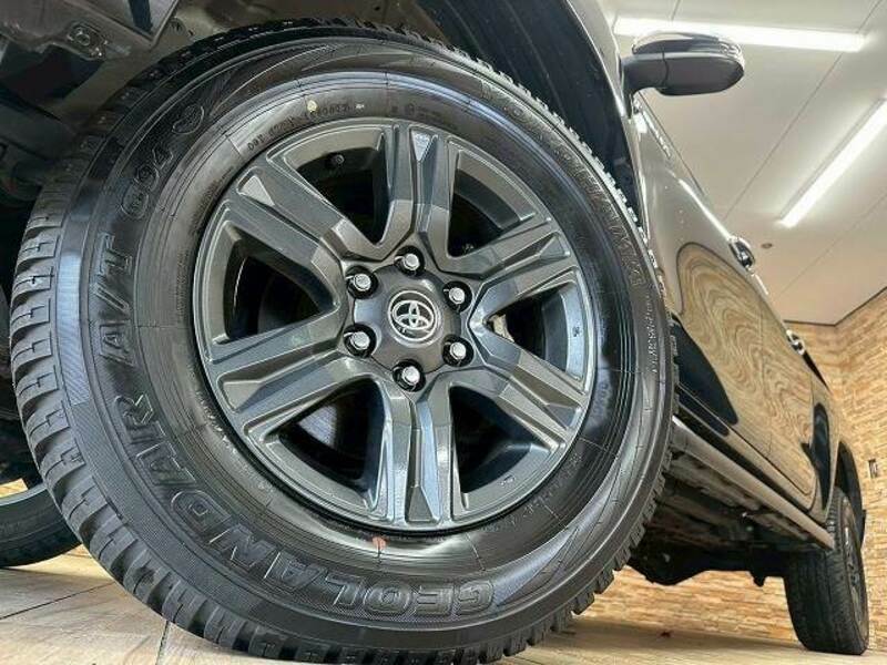 HILUX