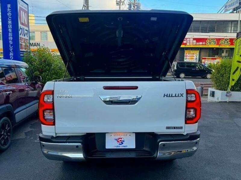HILUX
