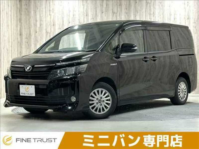 TOYOTA VOXY