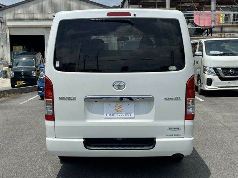 HIACE VAN