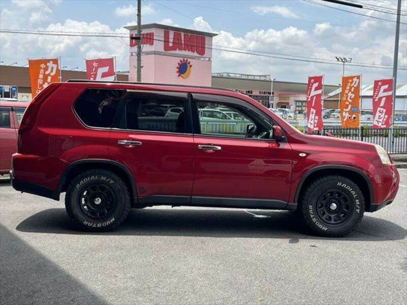 X-TRAIL