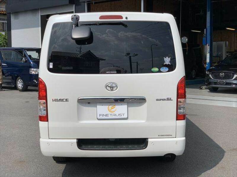 HIACE VAN