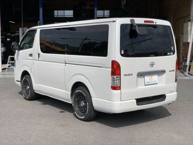 HIACE VAN