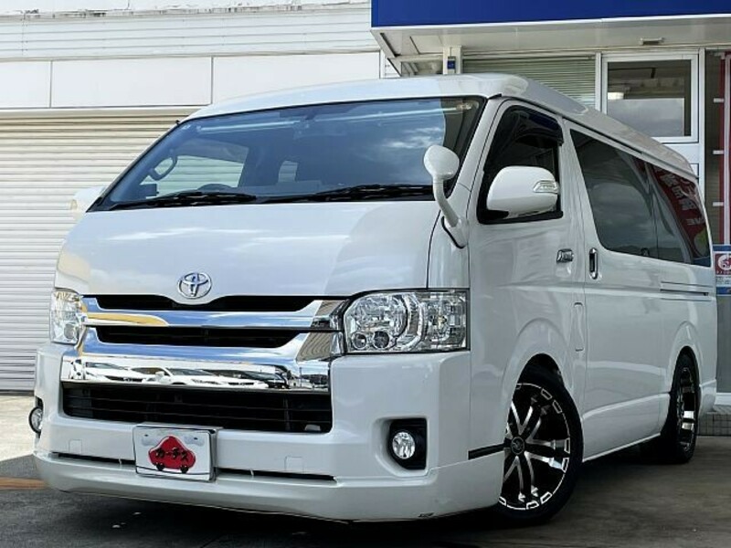 TOYOTA HIACE WAGON